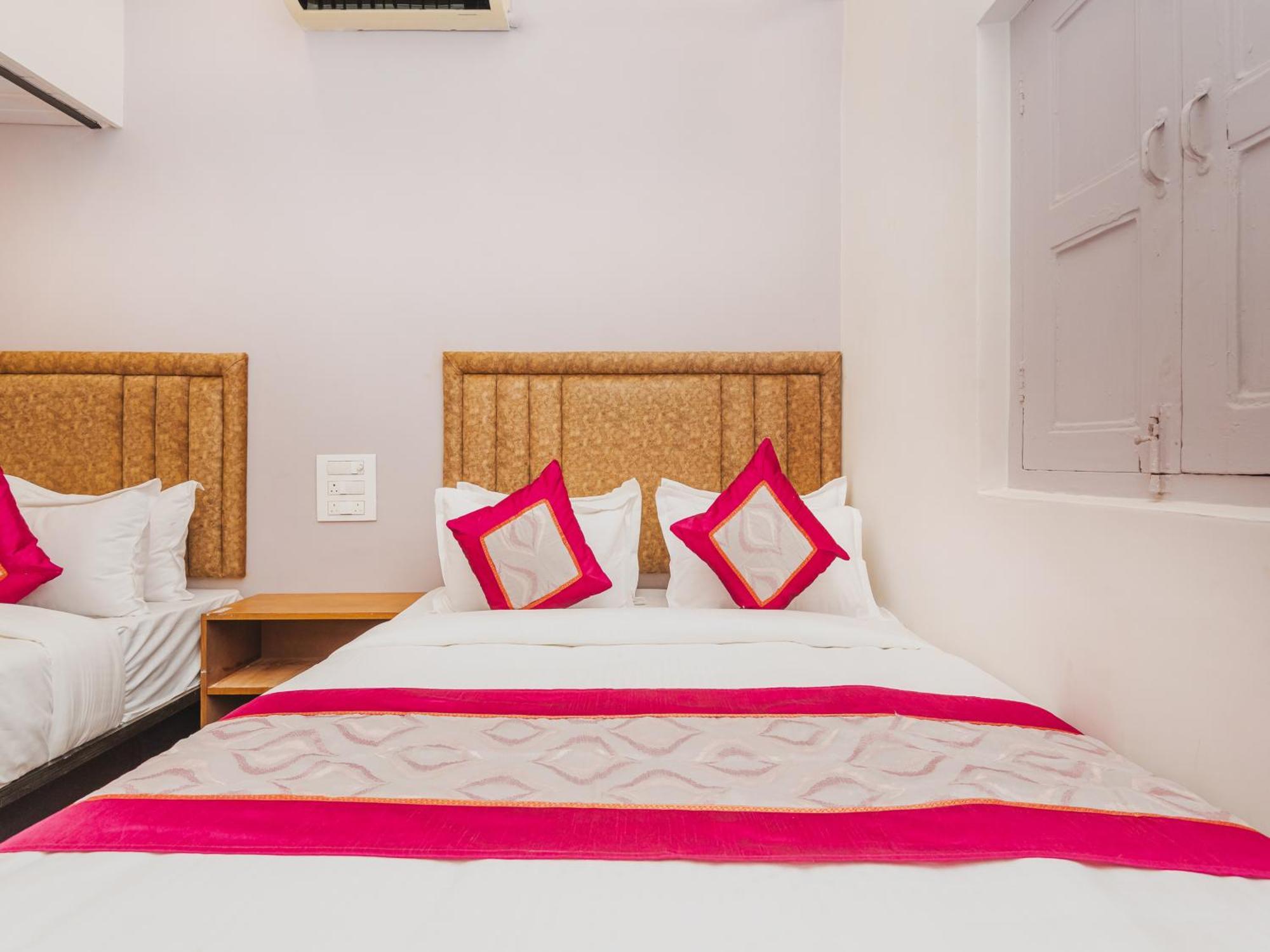 New Dormitory Afra มุมไบ ภายนอก รูปภาพ