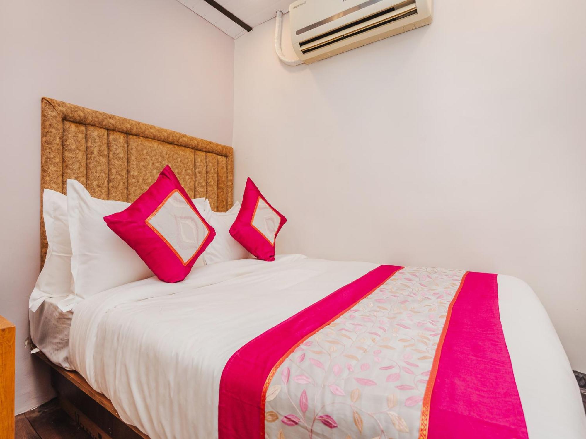 New Dormitory Afra มุมไบ ภายนอก รูปภาพ