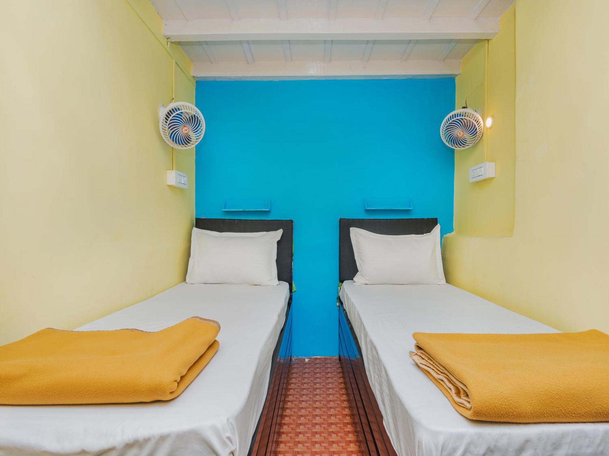 New Dormitory Afra มุมไบ ภายนอก รูปภาพ